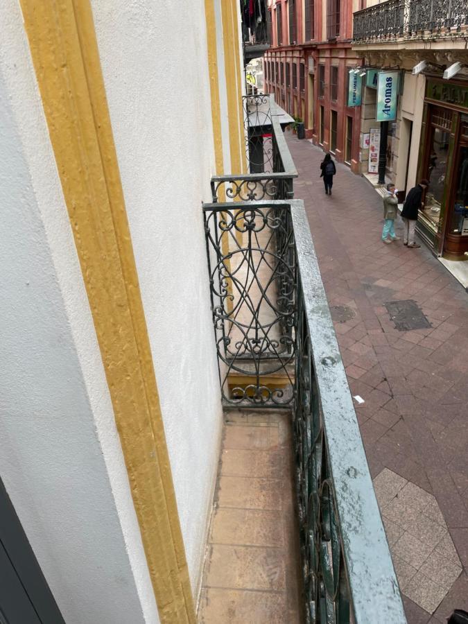 Petit Sagasta Apartamentos-Sagasta Sevilla Dış mekan fotoğraf
