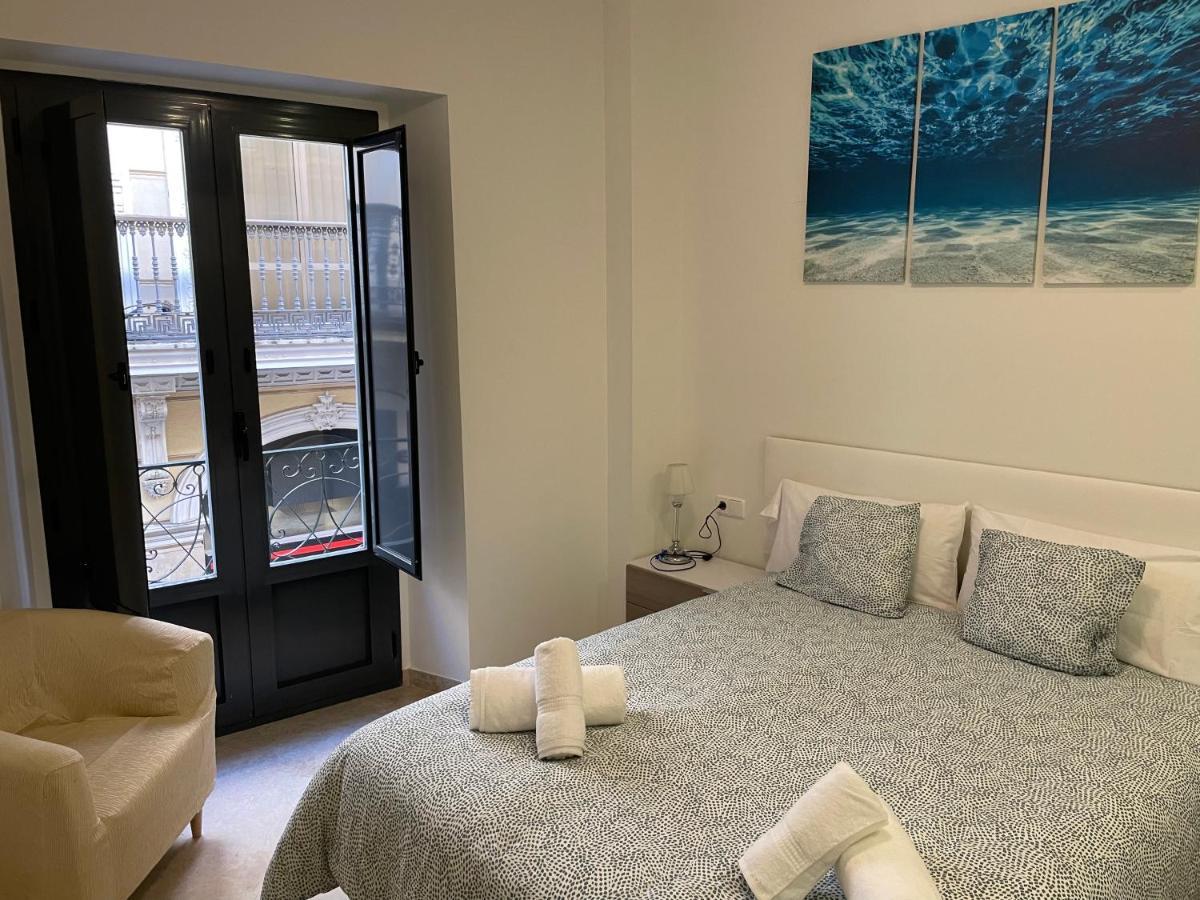 Petit Sagasta Apartamentos-Sagasta Sevilla Dış mekan fotoğraf